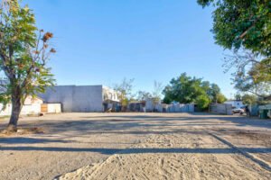 10560-Ilex-Ave-4