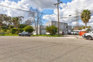 19019-Anelo-Ave-Gardena-1200x800-1-1170x785