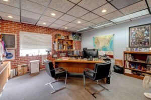 2107-Border-Ave-46