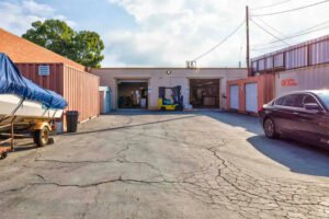 2107-Border-Ave-52