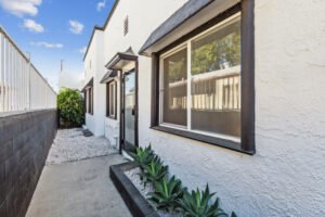 212-E-Providencia-Ave-Burbank_792x527_4
